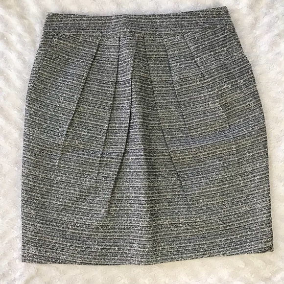 Tabitha Dresses & Skirts - Tabitha Skirt Pleated Avant Tweed Metallic Size 8